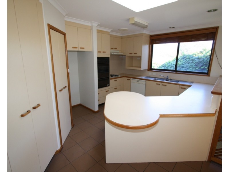 4 Mirning Crescent, Aranda ACT 2614