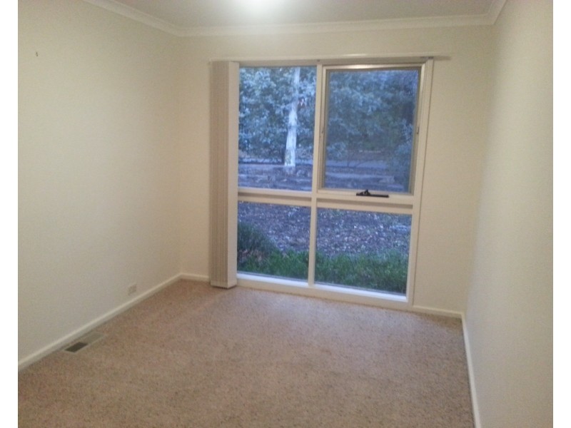 4 Mirning Crescent, Aranda ACT 2614