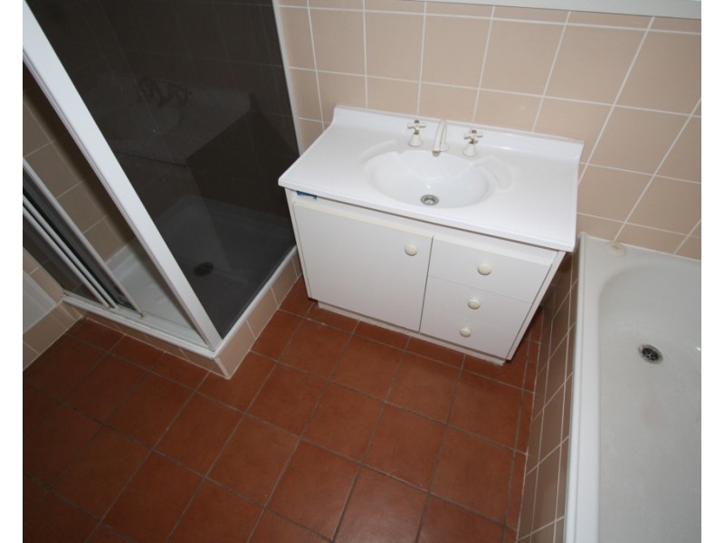 4 Mirning Crescent, Aranda ACT 2614