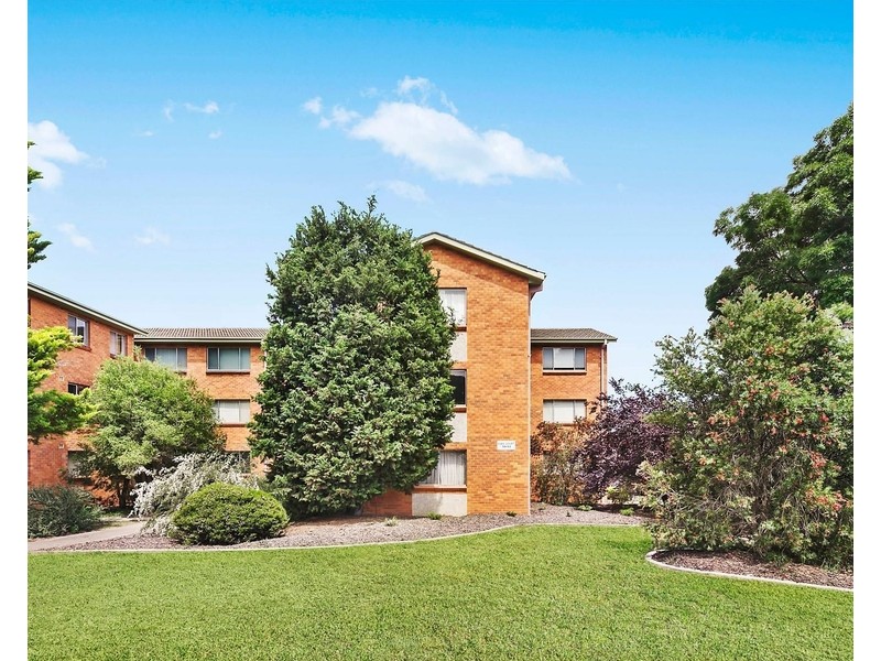 15/11 Tryon Street, Hackett ACT 2602