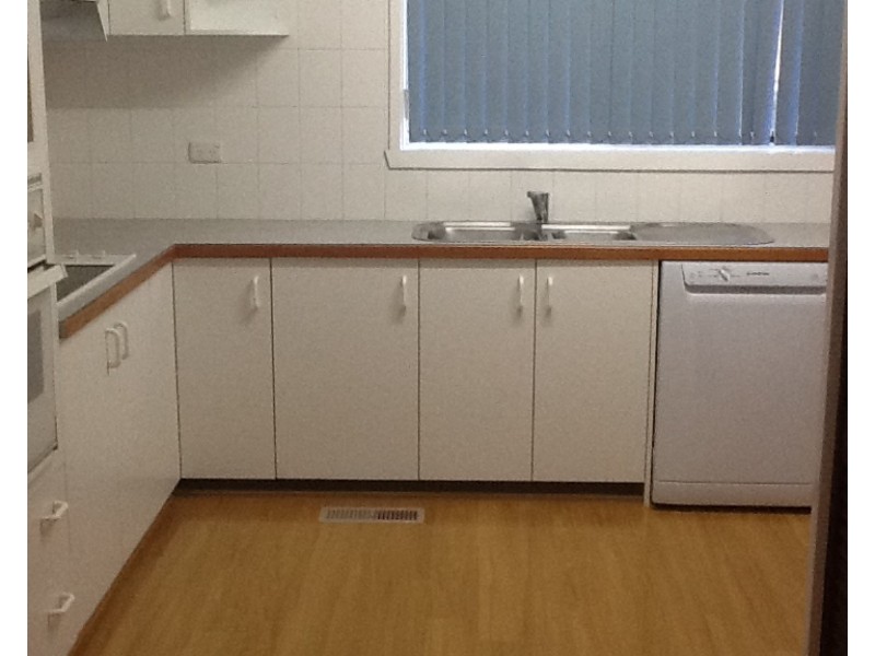 11 Griffith Place, Kambah ACT 2902