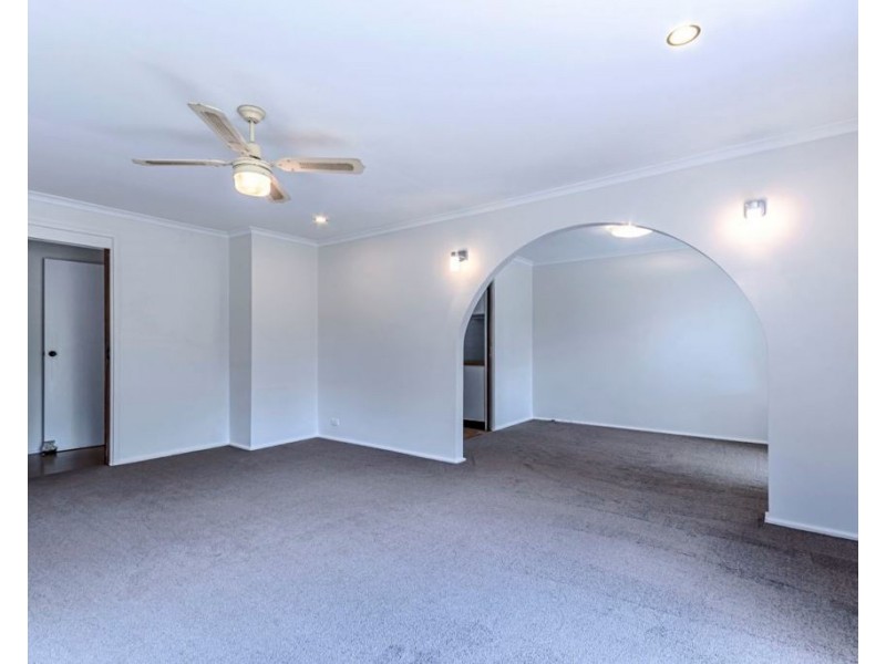 11 Griffith Place, Kambah ACT 2902