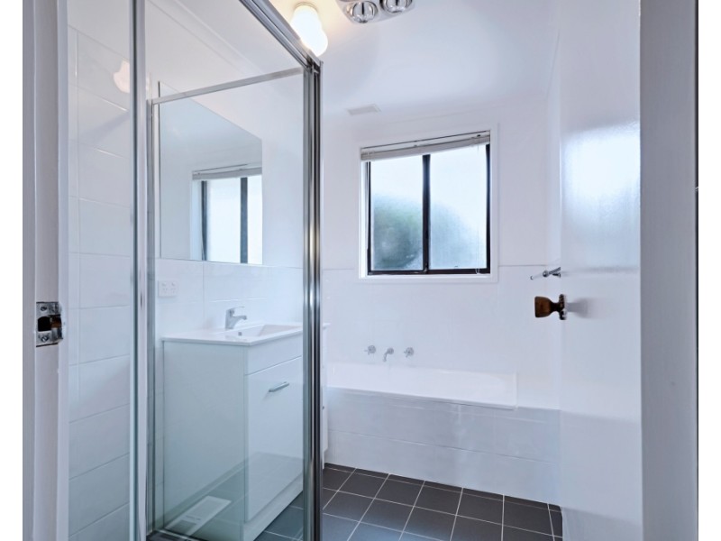 11 Griffith Place, Kambah ACT 2902