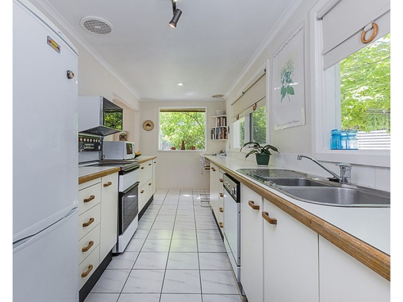 121 Hopetoun Circuit, Yarralumla ACT 2600