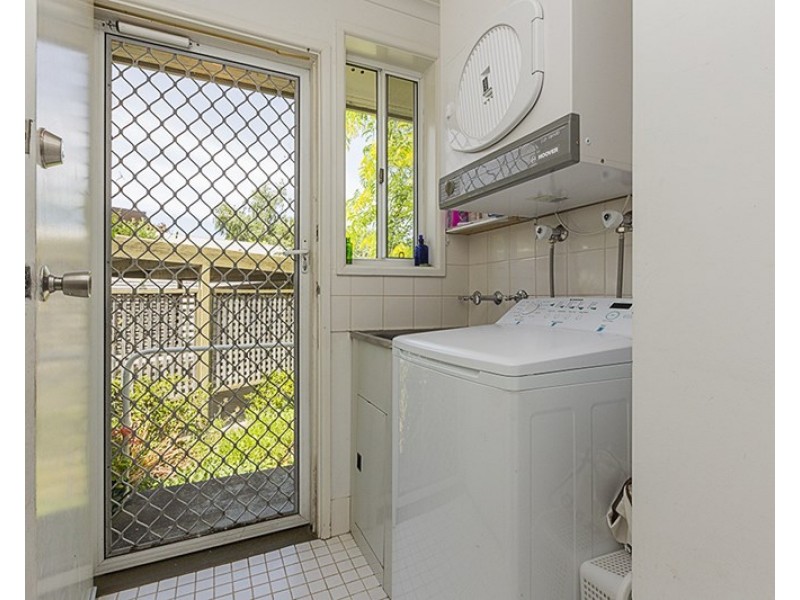 121 Hopetoun Circuit, Yarralumla ACT 2600