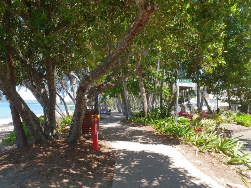 3/32 Oliva Street, Palm Cove QLD 4879