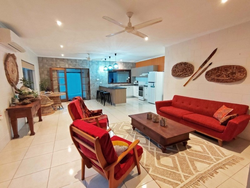 10 Centaur Street, Trinity Park QLD 4879