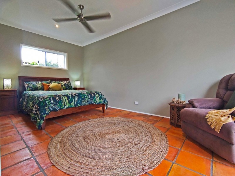 10 Centaur Street, Trinity Park QLD 4879