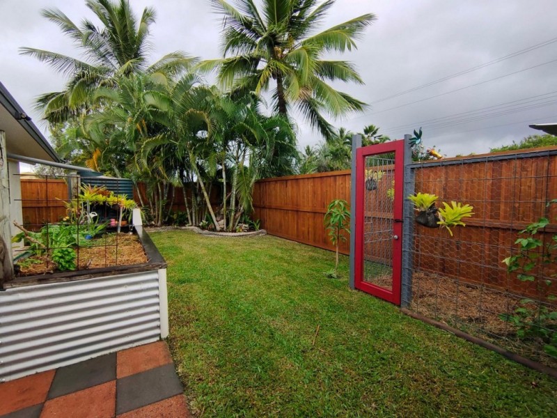 10 Centaur Street, Trinity Park QLD 4879