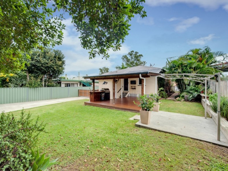 9 Pommer Street, Brassall QLD 4305