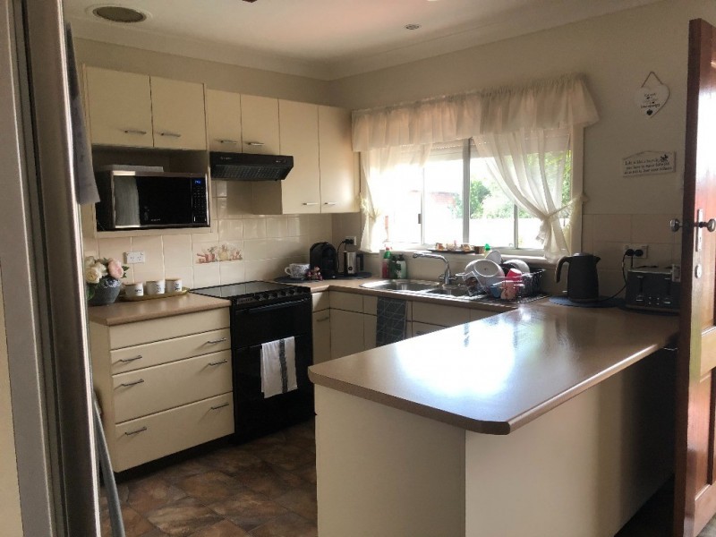 14 Drake St, Panania NSW 2213