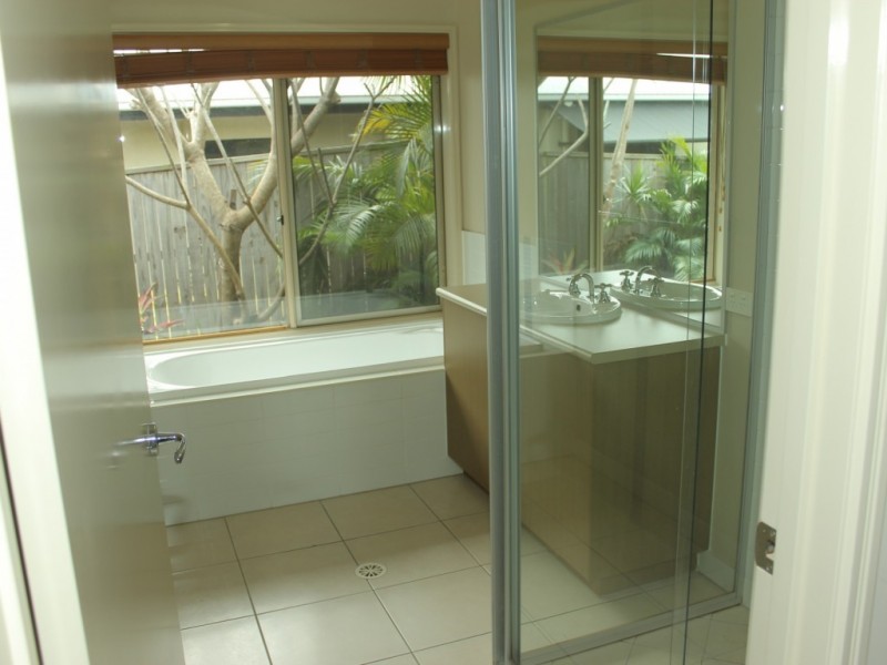 21 Maidenwell Road, Ormeau QLD 4208