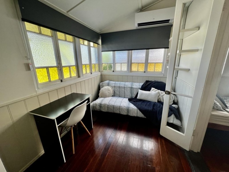 20 Ninth Avenue, Railway Estate QLD 4810