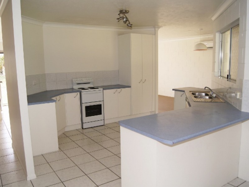 13 Beechwood Place, Kirwan QLD 4817