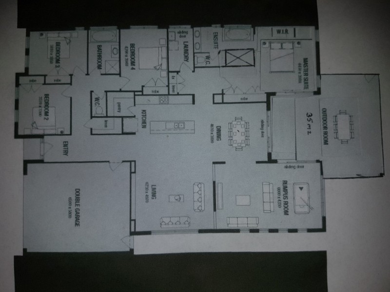 7 Lapwing Circuit, Beerwah QLD 4519 Floorplan