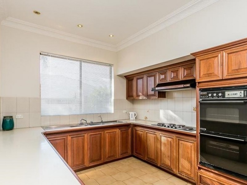 9 Skeit Road, Darch WA 6065