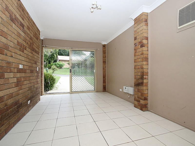 6 Simpson Ct, Goodna QLD 4300