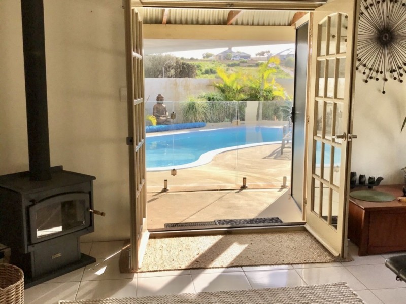 4 Periwinkle Street, Drummond Cove WA 6532