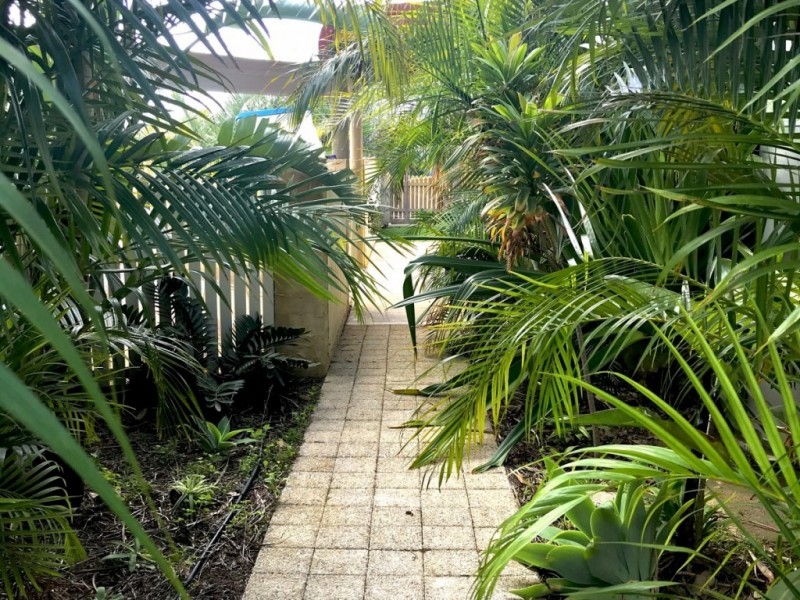 4 Periwinkle Street, Drummond Cove WA 6532