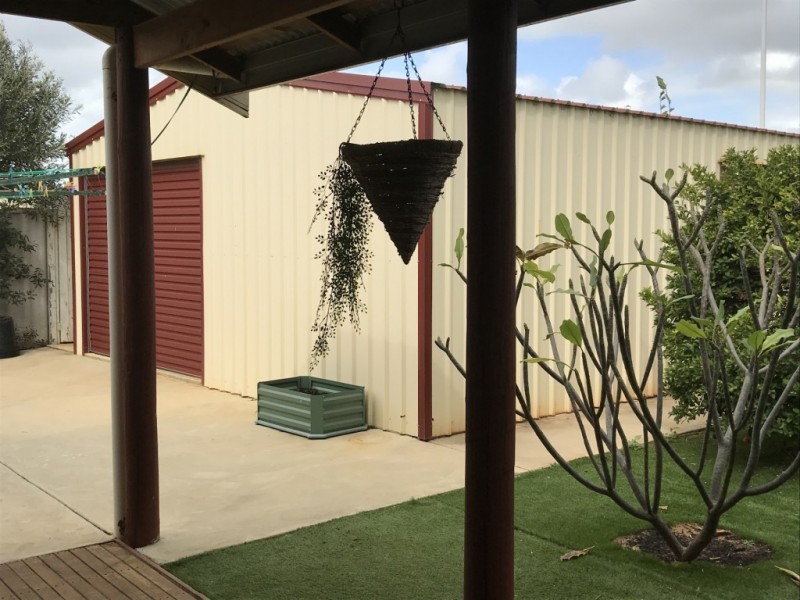 4 Periwinkle Street, Drummond Cove WA 6532