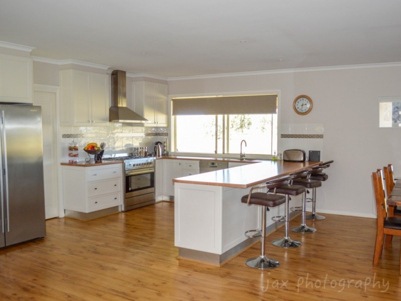 74 Murray Road, Benalla VIC 3672