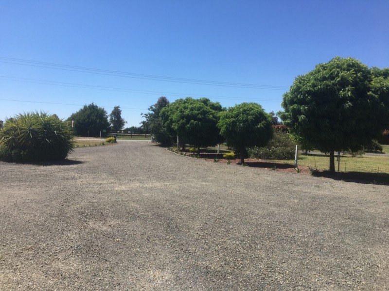 74 Murray Road, Benalla VIC 3672