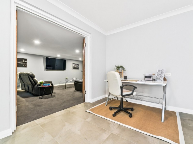 8 Mayo Court, Parkwood WA 6147