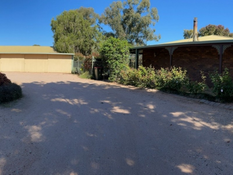 28-30 Catalpa Road, Leeton NSW 2705
