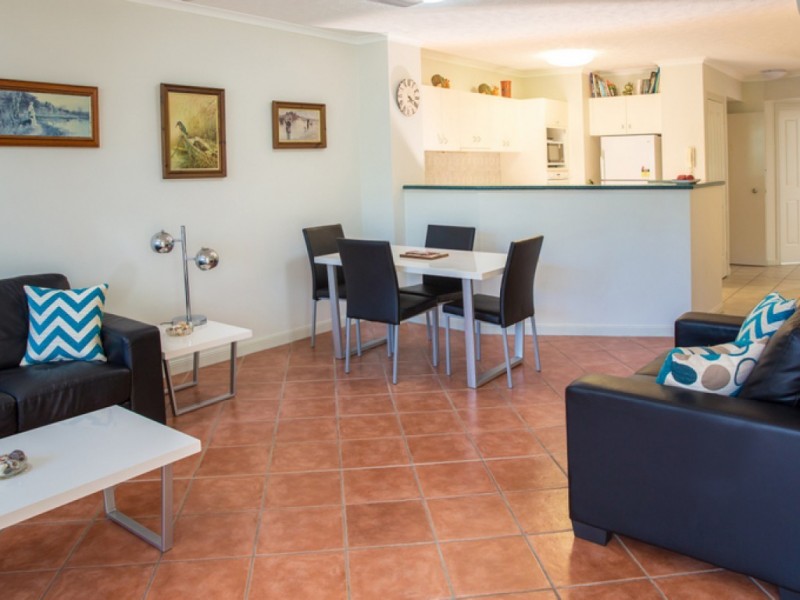 1/57 Vasey Esplanade, Trinity Beach QLD 4879