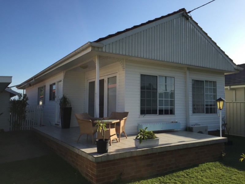 10 Lagoon Street, Ettalong Beach NSW 2257