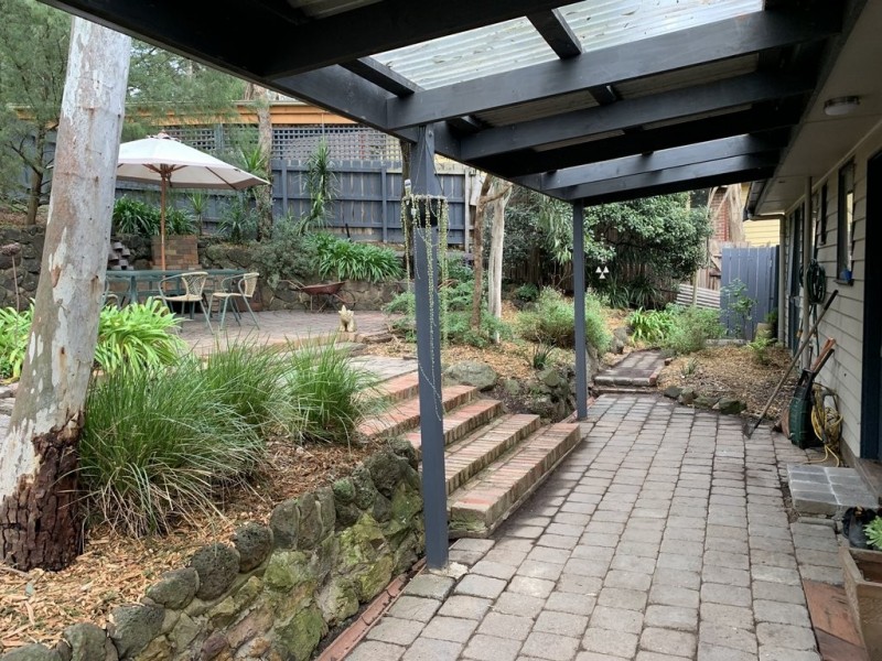 5 Meander Road, Hurstbridge VIC 3099