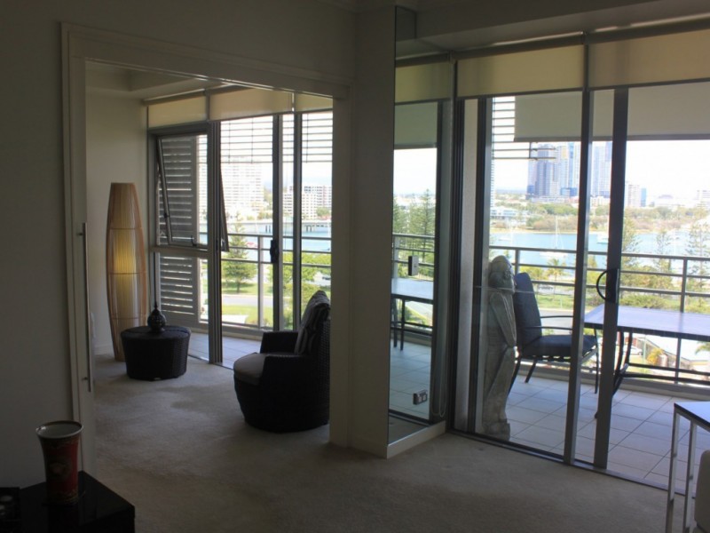 2082/1-19 Lennie Avenue, Main Beach QLD 4217