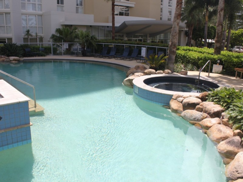 2082/1-19 Lennie Avenue, Main Beach QLD 4217