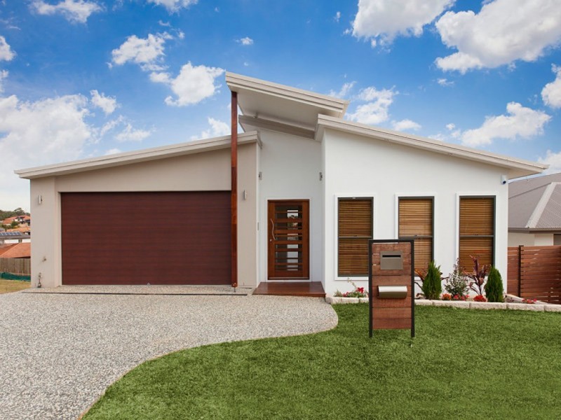19 Birkenhead Place, Carindale QLD 4152
