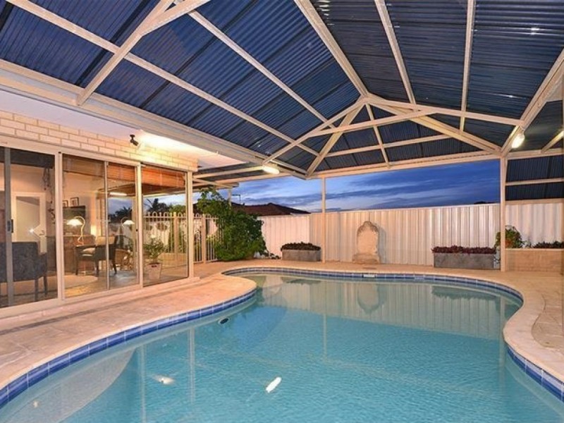 9 Antrim Court, Woodvale WA 6026