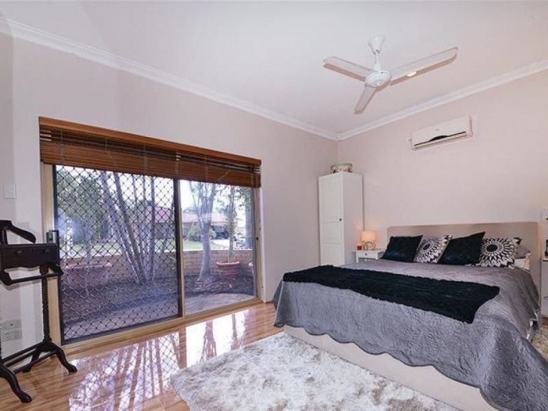 9 Antrim Court, Woodvale WA 6026