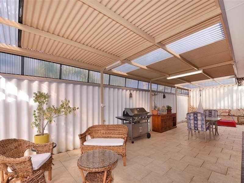 9 Antrim Court, Woodvale WA 6026