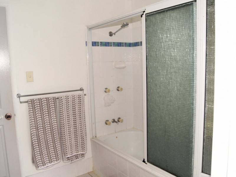 13 Beechwood Place, Kirwan QLD 4817