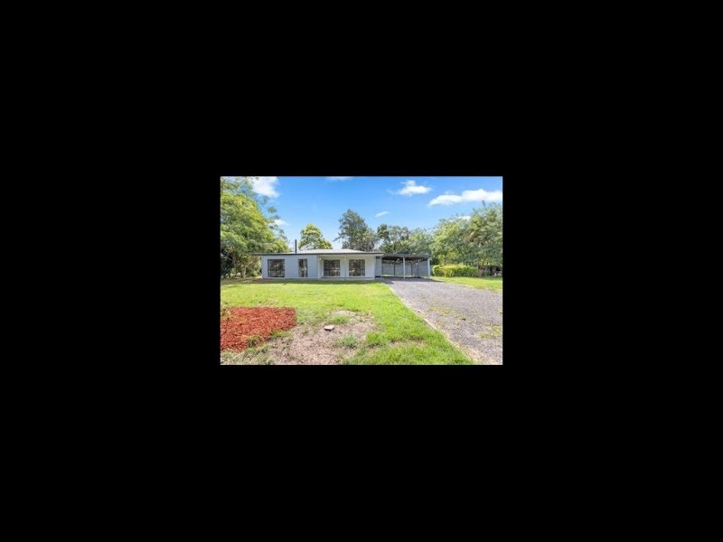 22 Adelong Avenue, Thagoona QLD 4306