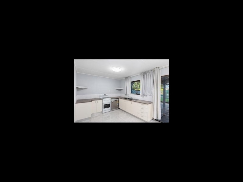 22 Adelong Avenue, Thagoona QLD 4306