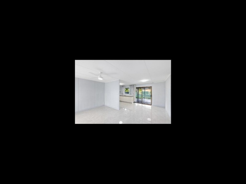 22 Adelong Avenue, Thagoona QLD 4306