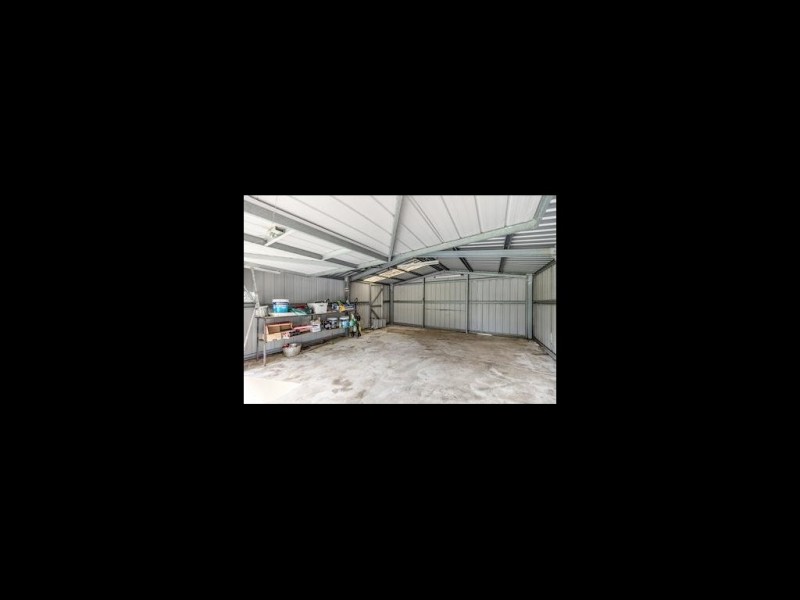 22 Adelong Avenue, Thagoona QLD 4306