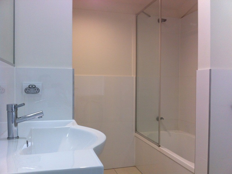 234/83 Lawson Street, Morningside QLD 4170