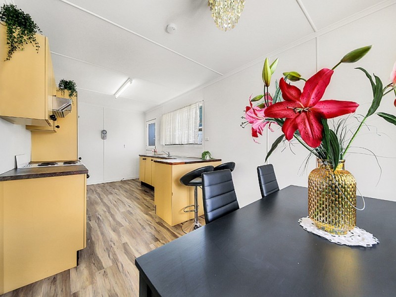 29 Bushing St, Wynnum West QLD 4178