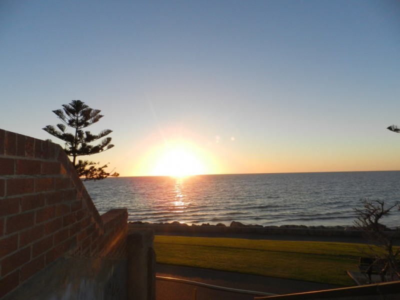 2/4 Bristol Place, Glenelg South SA 5045