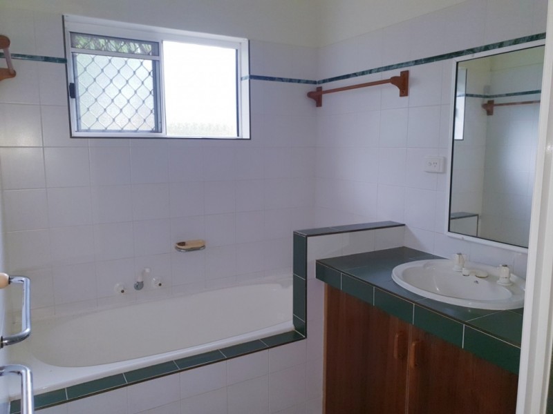 23 Benn Street, Brinsmead QLD 4870