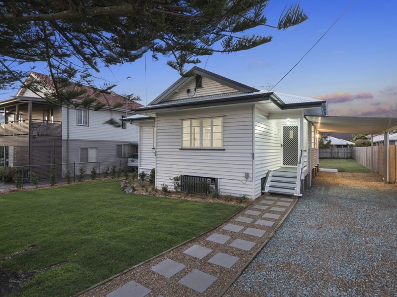 11 Glading Street, Manly West QLD 4179