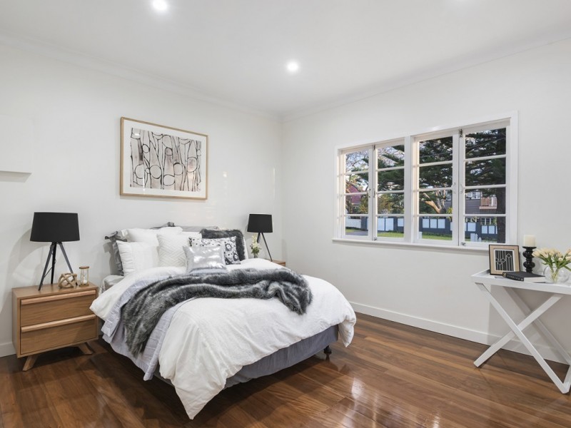 11 Glading Street, Manly West QLD 4179