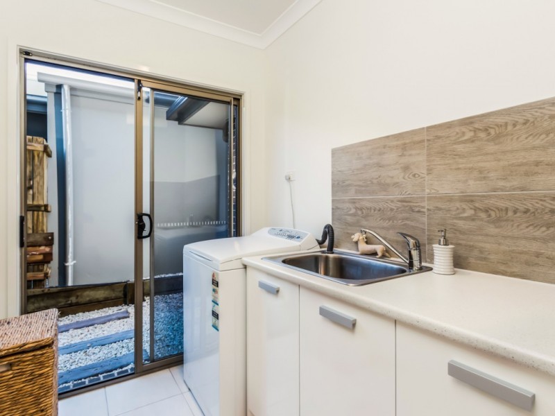 32 Barrington Circuit, Waterford QLD 4133