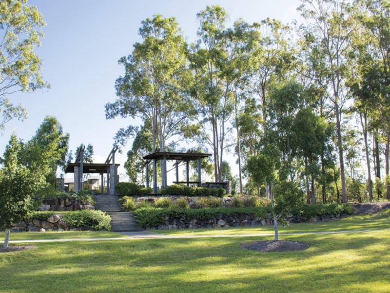 32 Barrington Circuit, Waterford QLD 4133